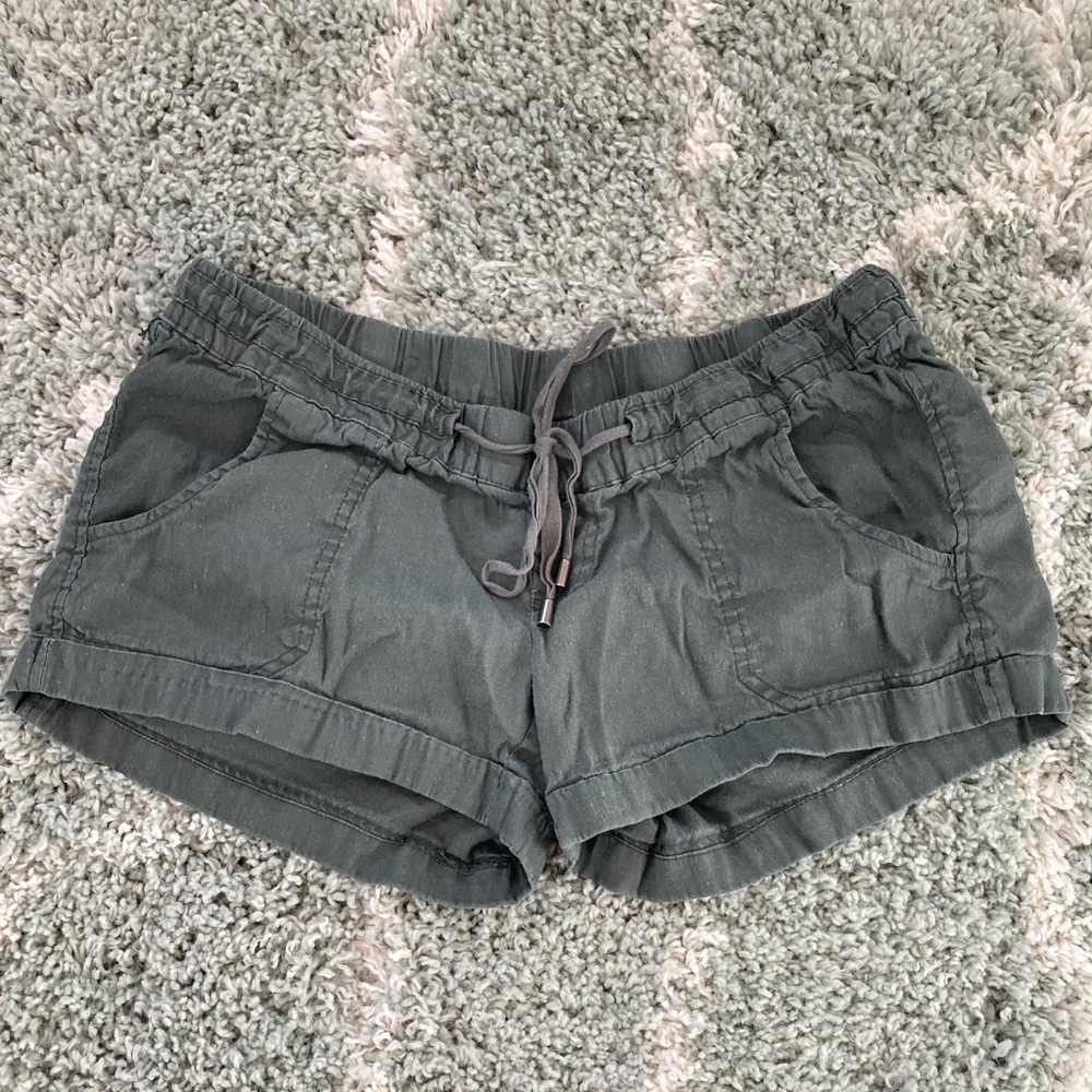 Pea in the Pod Maternity Shorts